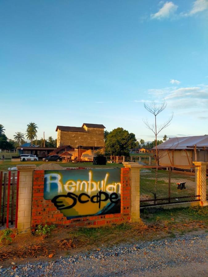 Rembulan Escape - The Red Bowl Kampung Penarik Exterior foto